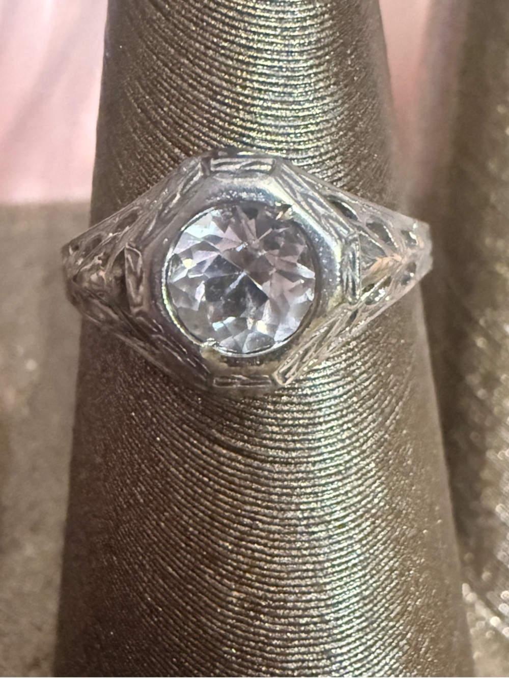 Vintage Art Deco Style Filigree Ring - Size 7 - Silver Tone